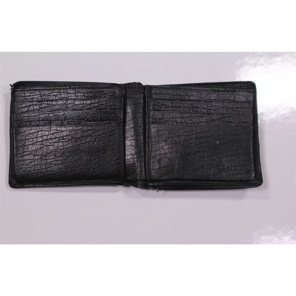 Gucci Very Recent Black Leather Bifold Wallet - Picture 8 of 12